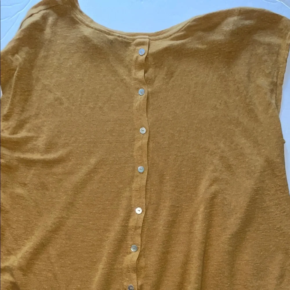 Tahari Mustard Yellow Women's Tunic Top - Picture 4 of 9